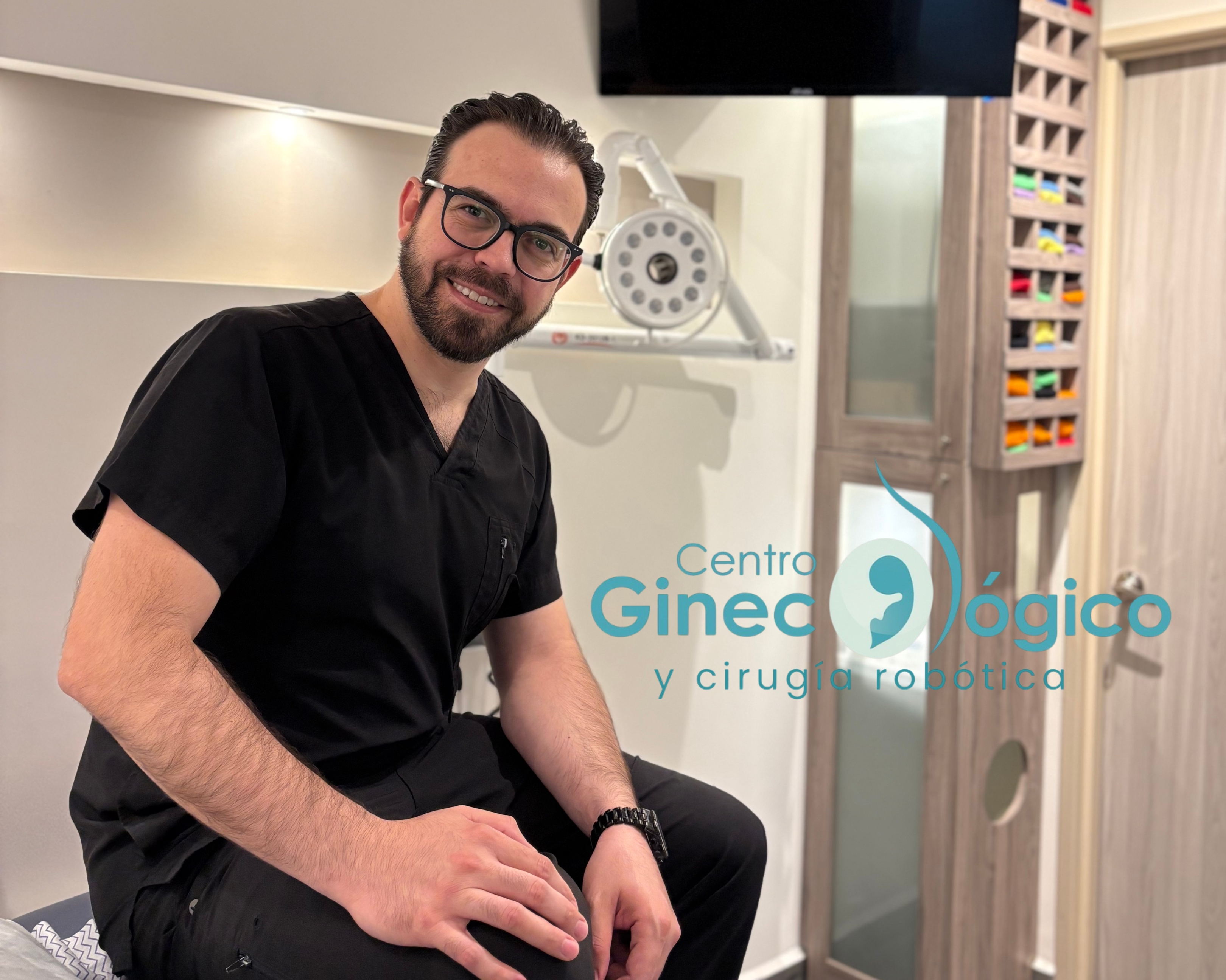 Dr. Raúl Rodrigo Arredondo Merino - Ginecólogo CDMX en el Hospital Ángeles del Pedregal